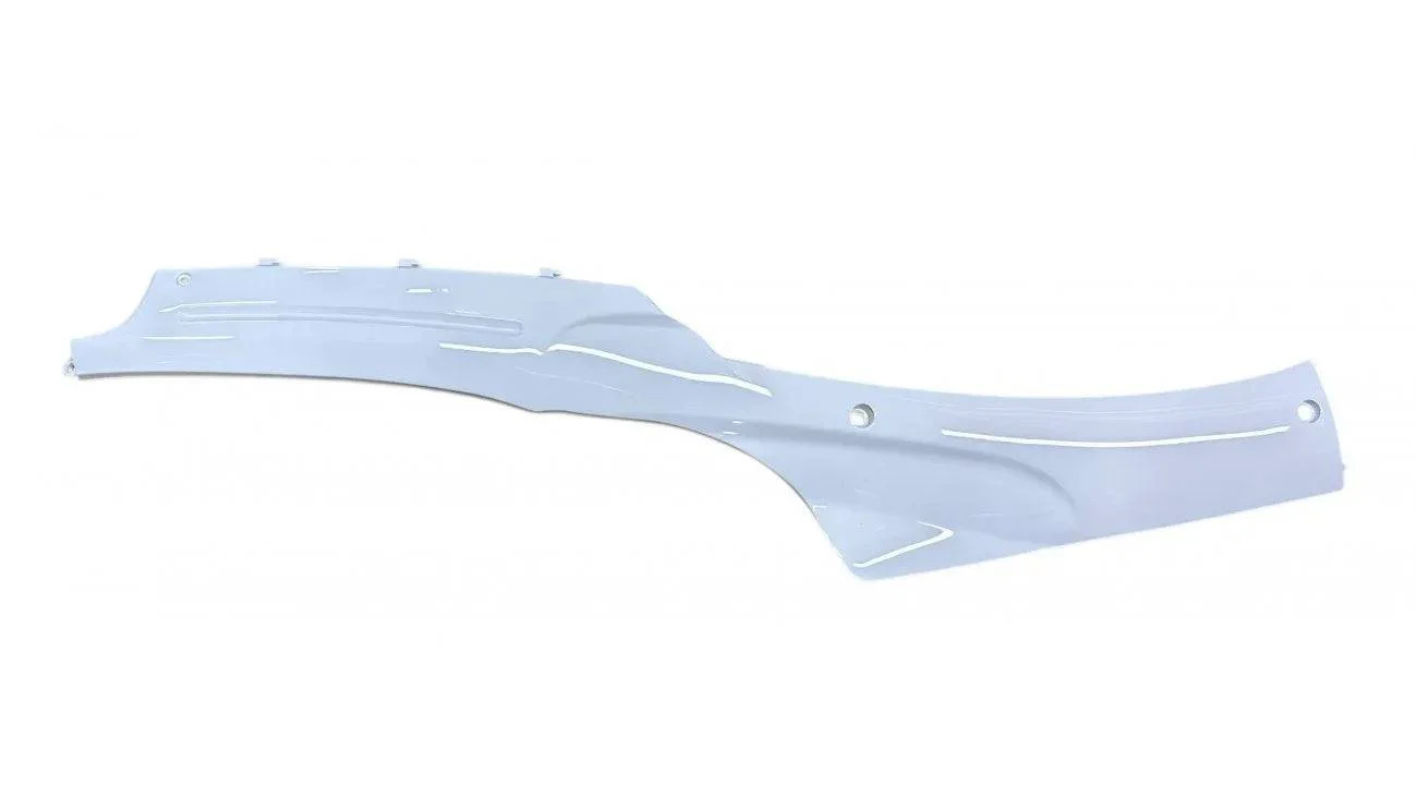 [4] PIÈCE DE PROTECTION DROIT BAS BLANC SEJ3-3-2 (SCOOTTERRE OEM)